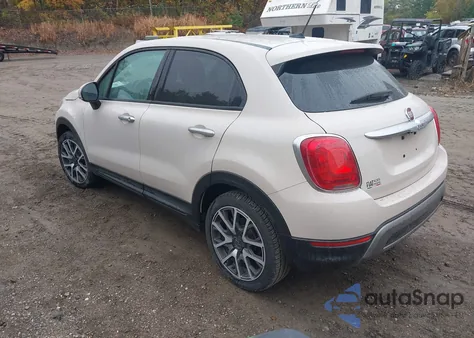 2016 Fiat 500X Trekking Plus из США, поврежденный, VIN ZFBCFXET5GP351059